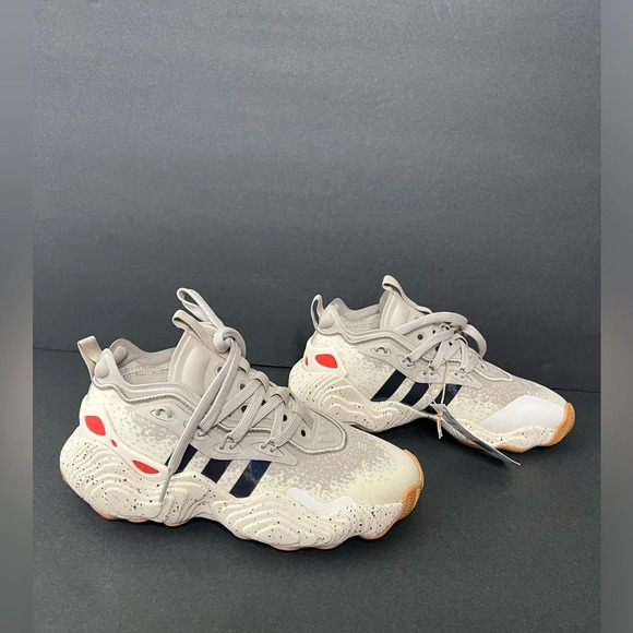 Trae Young 3 J Adidas basketball shoes sneakers size US 4 modern futuristic - Picture 9 of 12